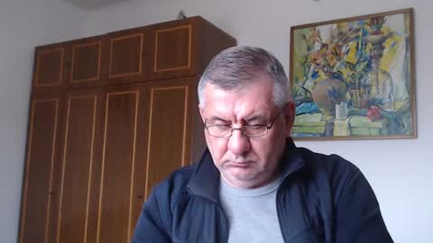 Macho online show from February 2025 12:02:02 PM