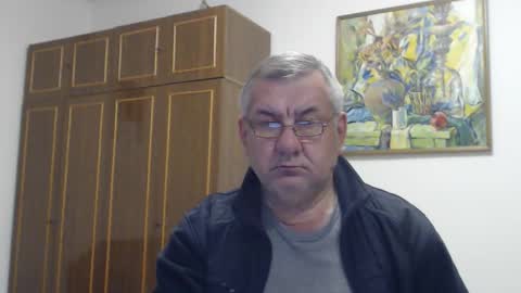 Macho online show from November 2025 03:43:02 PM