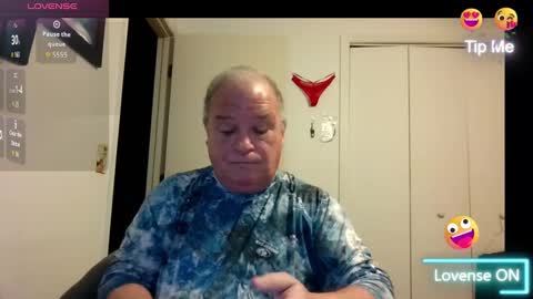 mackdocc001 online show from October 2025 01:39:01 PM