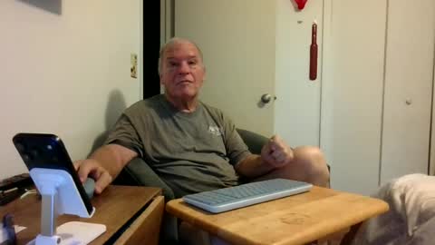 Snapshot of mackdocc001 chatting on June 2026 01:15:02 PM mackdocc001 online show from June 2026 01:15:02 PM