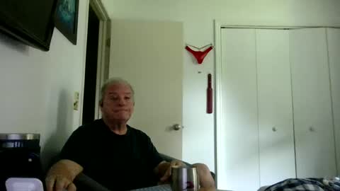 Snapshot of mackdocc001 chatting on June 2026 05:39:02 PM mackdocc001 online show from June 2026 05:39:02 PM