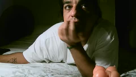 Snapshot of mad_masturbador_45 chatting on November 2025 12:33:02 PM Cris B online show from November 2025 12:33:02 PM