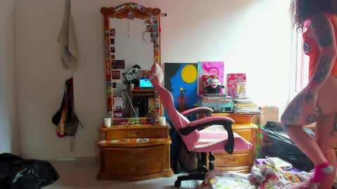 Snapshot of madam_sativa chatting on February 2025 03:30:02 PM di online show from February 2025 03:30:02 PM