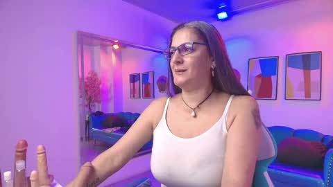 Madame Scarllet  online show from April 2026 11:27:01 AM