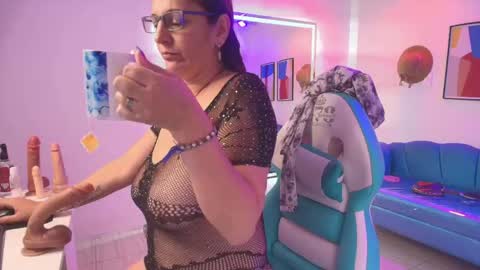 Snapshot of madame_scarllet chatting on April 2026 11:42:02 AM Madame Scarllet online show from April 2026 11:42:02 AM