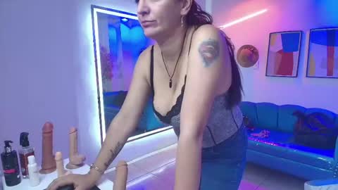 Snapshot of madame_scarllet chatting on May 2026 11:26:02 AM Madame Scarllet online show from May 2026 11:26:02 AM