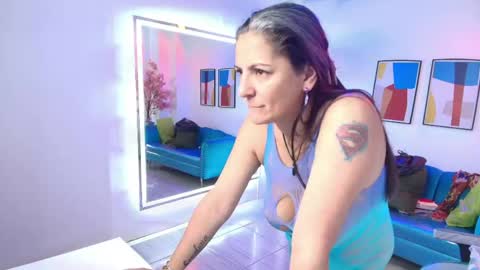 Snapshot of madame_scarllet chatting on May 2026 11:40:02 AM Madame Scarllet online show from May 2026 11:40:02 AM