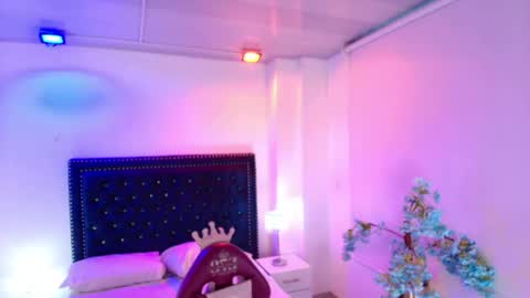 Snapshot of madame_scarllet chatting on June 2026 11:38:01 AM Madame Scarllet online show from June 2026 11:38:01 AM