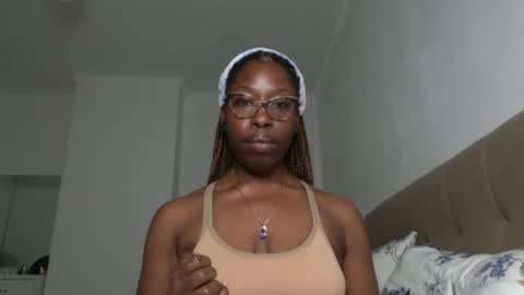Snapshot of madamindigo chatting on February 2025 05:42:01 PM YourMadamIndigo online show from February 2025 05:42:01 PM