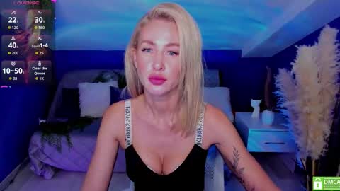 Evelyn online show from November 2025 06:45:01 AM