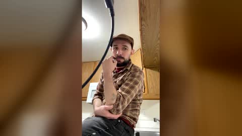 madbanjo online show from April 2026 10:54:02 PM