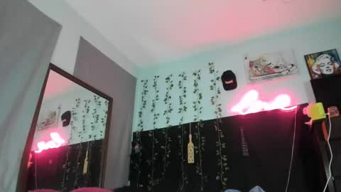 Maddi Avalon online show from February 2026 03:37:01 AM