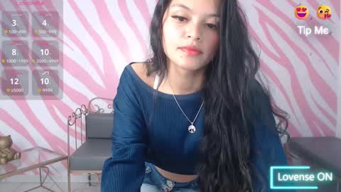 Snapshot of maddie__cute chatting on September 2025 02:08:01 PM Maddie Cute online show from September 2025 02:08:01 PM