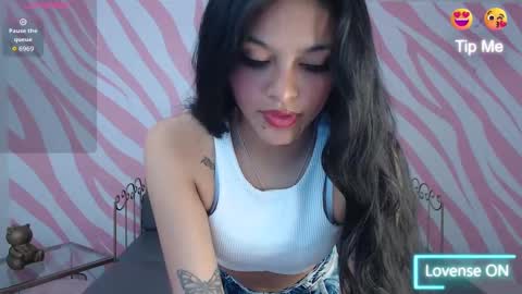 Snapshot of maddie__cute chatting on September 2025 08:12:02 PM Maddie Cute online show from September 2025 08:12:02 PM