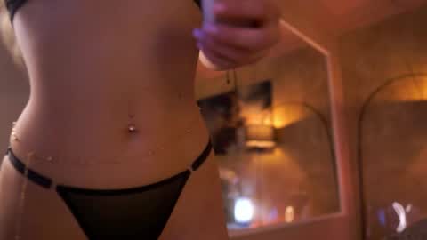 Snapshot of maddiebryggs chatting on May 2026 06:14:02 PM Maddie online show from May 2026 06:14:02 PM