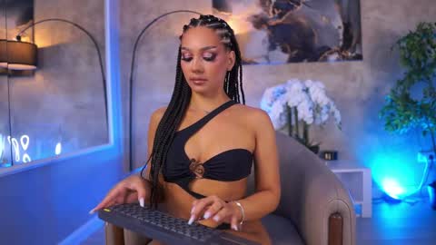 Snapshot of maddiebryggs chatting on May 2026 09:50:02 AM Maddie online show from May 2026 09:50:02 AM