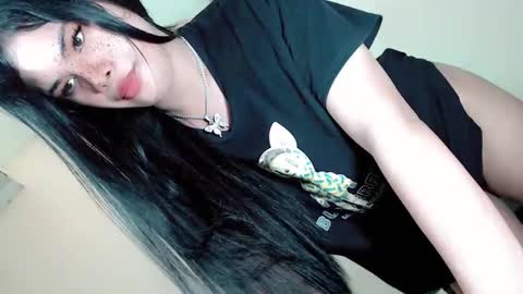 Snapshot of maddiejackson chatting on February 2025 10:20:01 PM Im ZY DONT FORGET TO FOLLOW ME - online show from February 2025 10:20:01 PM