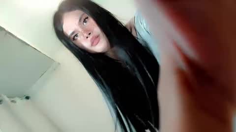 Snapshot of maddiejackson chatting on March 2025 04:55:01 PM Im ZY DONT FORGET TO FOLLOW ME - online show from March 2025 04:55:01 PM