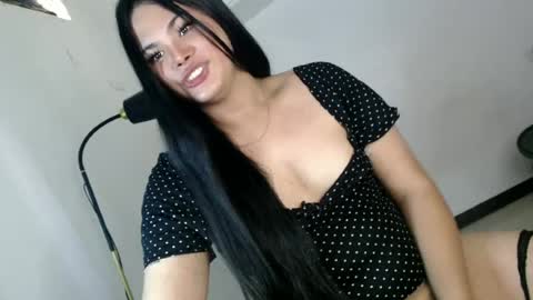Im ZY DONT FORGET TO FOLLOW ME - online show from June 2026 02:00:01 AM