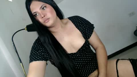 Im ZY DONT FORGET TO FOLLOW ME - online show from June 2026 01:10:01 AM