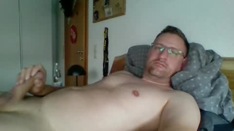 Maddin online show from October 2025 02:34:01 PM
