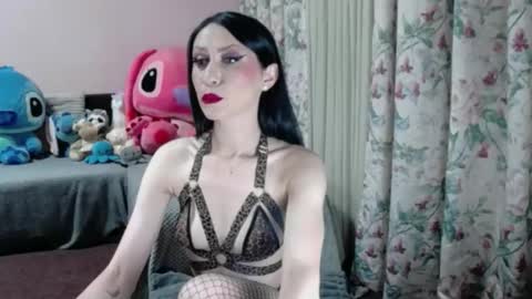 Snapshot of maddison_summer chatting on June 2026 10:41:01 PM Maddison Summer online show from June 2026 10:41:01 PM