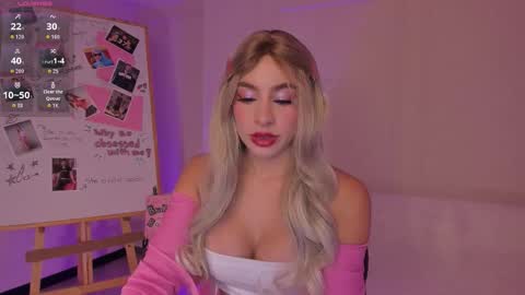 Maddison online show from October 2025 08:54:02 PM