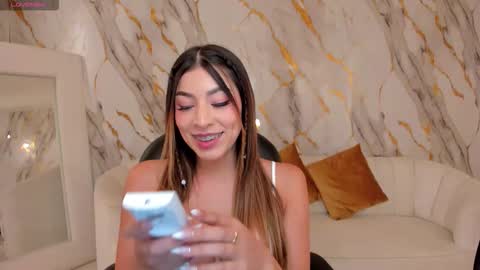 Maddison online show from December 2025 07:42:02 PM