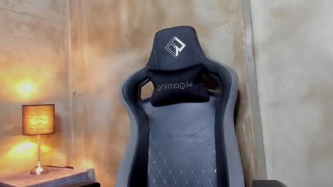 Snapshot of maddox_santana chatting on November 2025 12:02:01 AM Maddox Santana online show from November 2025 12:02:01 AM