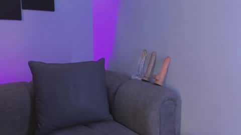 Maddy  online show from February 2025 07:59:01 PM