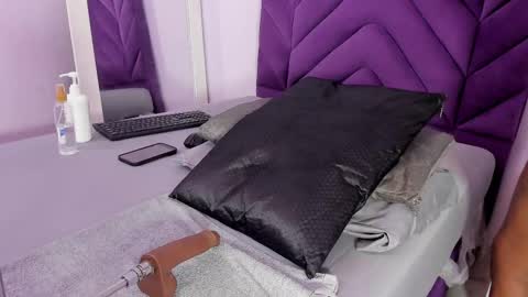 maddyjohnsonn online show from September 2025 03:41:02 AM