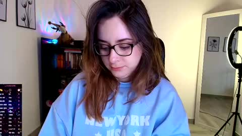 madelamee online show from November 2025 09:25:02 PM