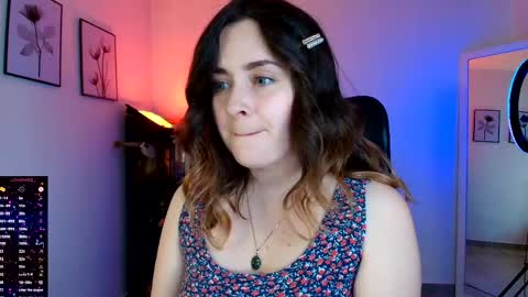 madelamee online show from April 2026 10:31:02 PM
