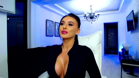 Snapshot of madena_ chatting on January 2025 04:59:02 PM Magda online show from January 2025 04:59:02 PM