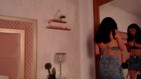 madhison_5 online show from April 2026 11:27:02 AM