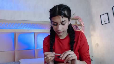 madhison_5 online show from May 2026 11:38:02 AM
