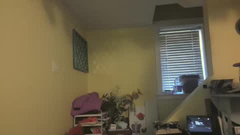 Madie Ray online show from December 2025 07:21:02 PM