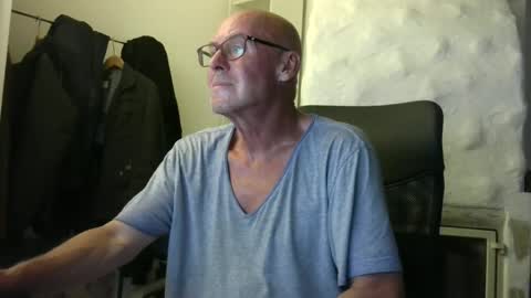 madio1187940 online show from June 2026 10:05:02 PM
