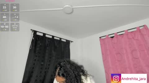 Snapshot of madisonbrunette_lxs chatting on April 2026 01:43:01 AM madison online show from April 2026 01:43:01 AM