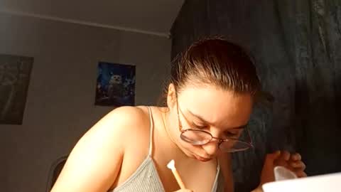 Vivienne online show from January 2026 02:32:01 PM