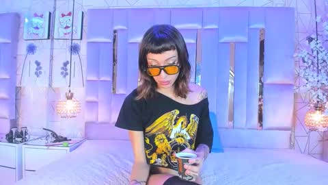  Madison  online show from January 2026 05:44:01 AM