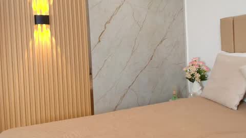   online show from April 2026 06:05:02 PM