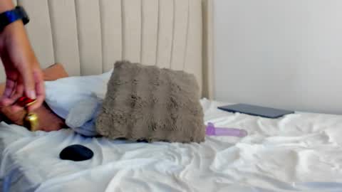 Mady online show from February 2026 12:20:02 AM