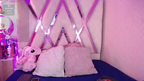 Madyson online show from April 2026 12:00:01 PM