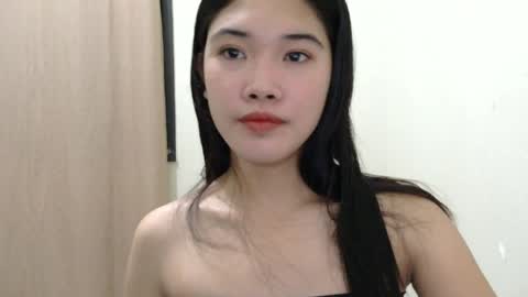 Snapshot of mae_luna chatting on June 2026 12:09:01 PM mae_luna online show from June 2026 12:09:01 PM