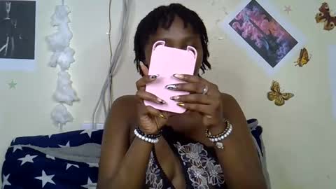 Maee online show from January 2026 05:26:01 PM