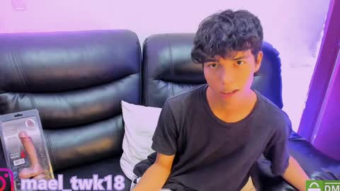 Snapshot of mael_twink chatting on April 2026 07:11:02 PM Mael online show from April 2026 07:11:02 PM
