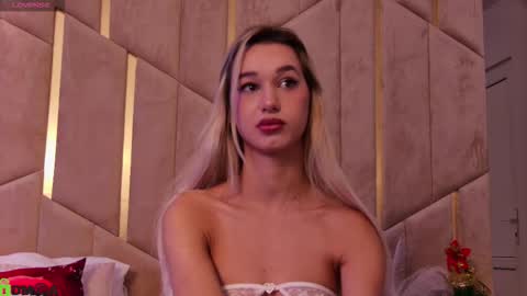 M. online show from December 2025 07:29:02 PM