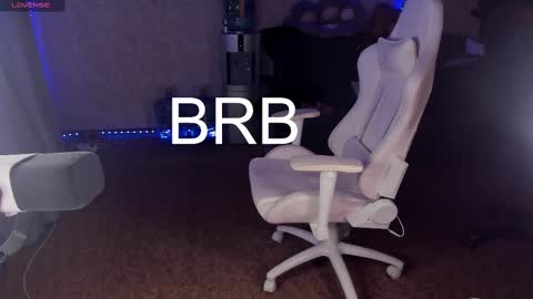 Maevee online show from March 2025 09:49:01 AM