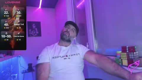 Magabear online show from September 2025 08:19:01 PM